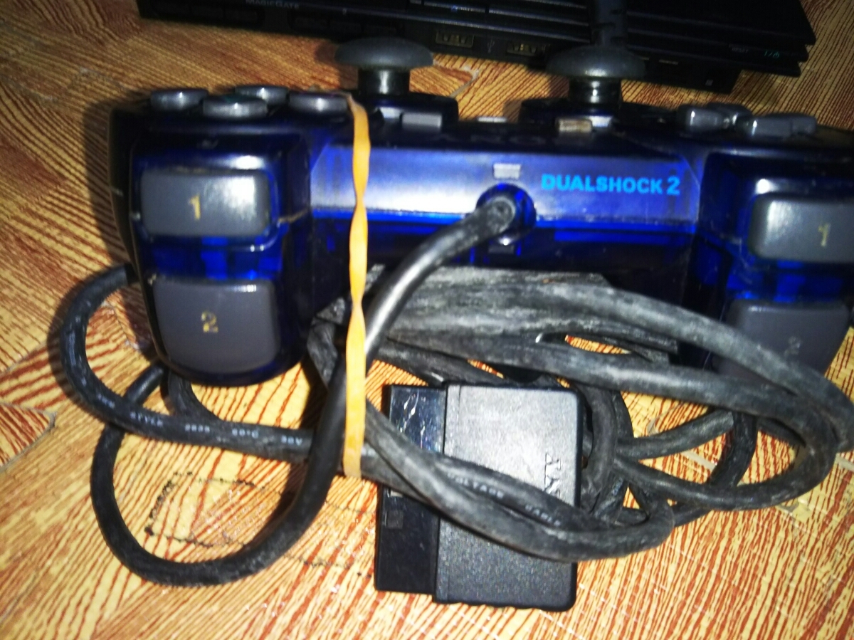 送料無料 PS2 70000 黒 本体一式 動作良品 デュアルショック2 AVケーブル 電源ケーブル 動作異常無し DVD閲覧 OK コントローラー正常品