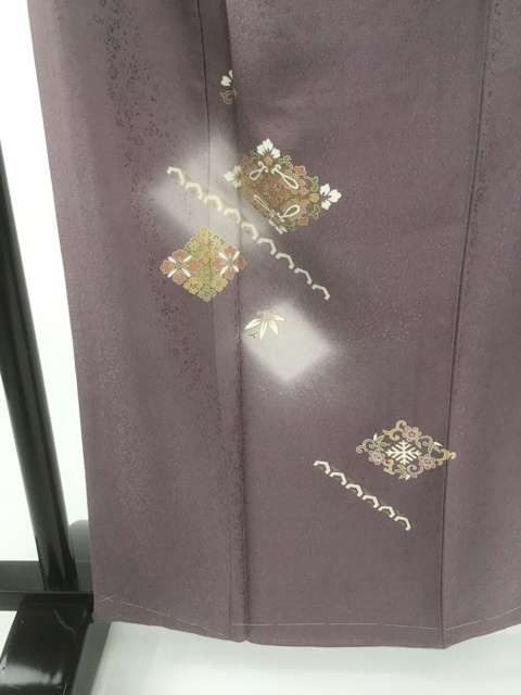 バイセル 着物 美品 名品 付下げ 薄紫 一つ紋 菱 花菱文 草花 地紋 正絹 袷 161.5cm Mサイズ ☆☆☆☆