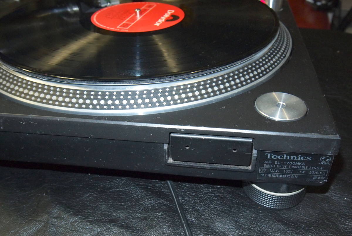 テクニクス TECHNICS SL-1200mk5 ターンテーブルの名器！シリーズの中