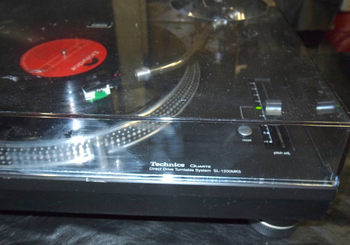 テクニクス TECHNICS SL-1200mk5 ターンテーブルの名器！シリーズの中