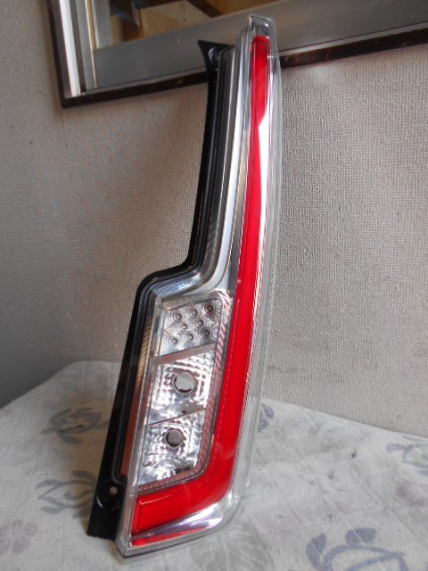 ③ ムーヴカスタム テールランプ右 LA150S 前期 KOITO 220-69010