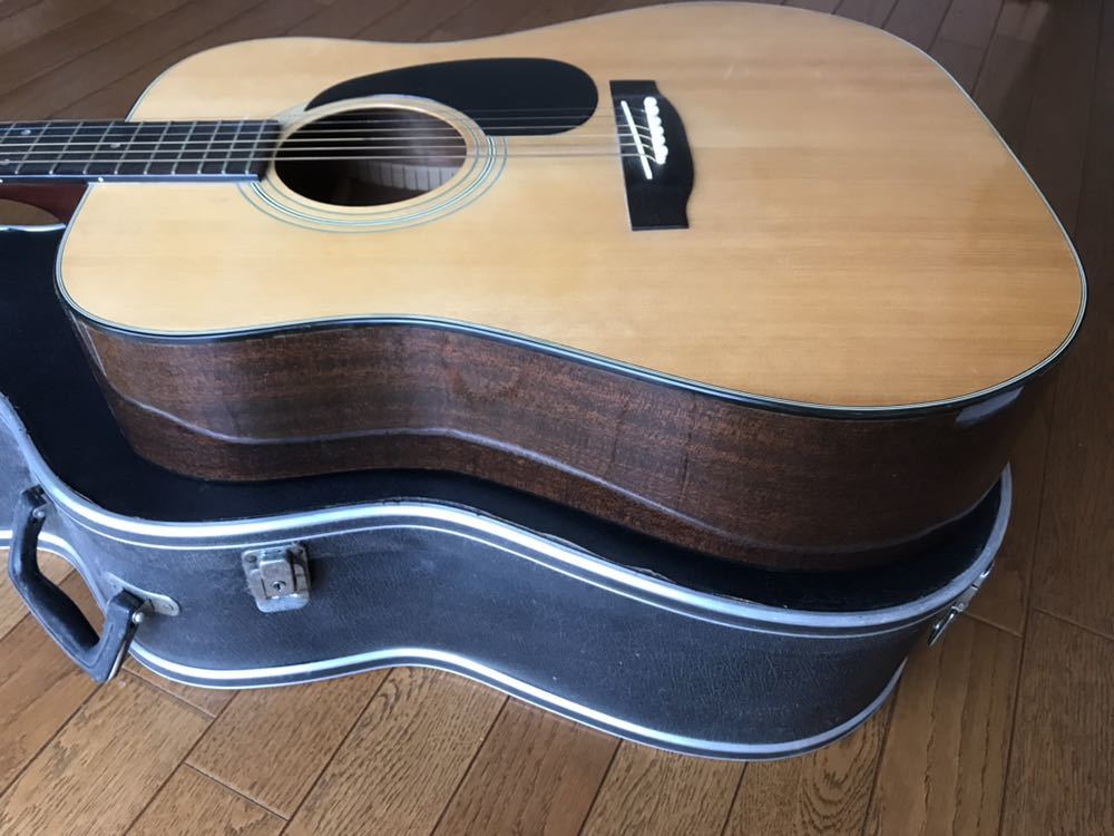 【中古】YAMAKI アコースティックギター ハードケース付_4