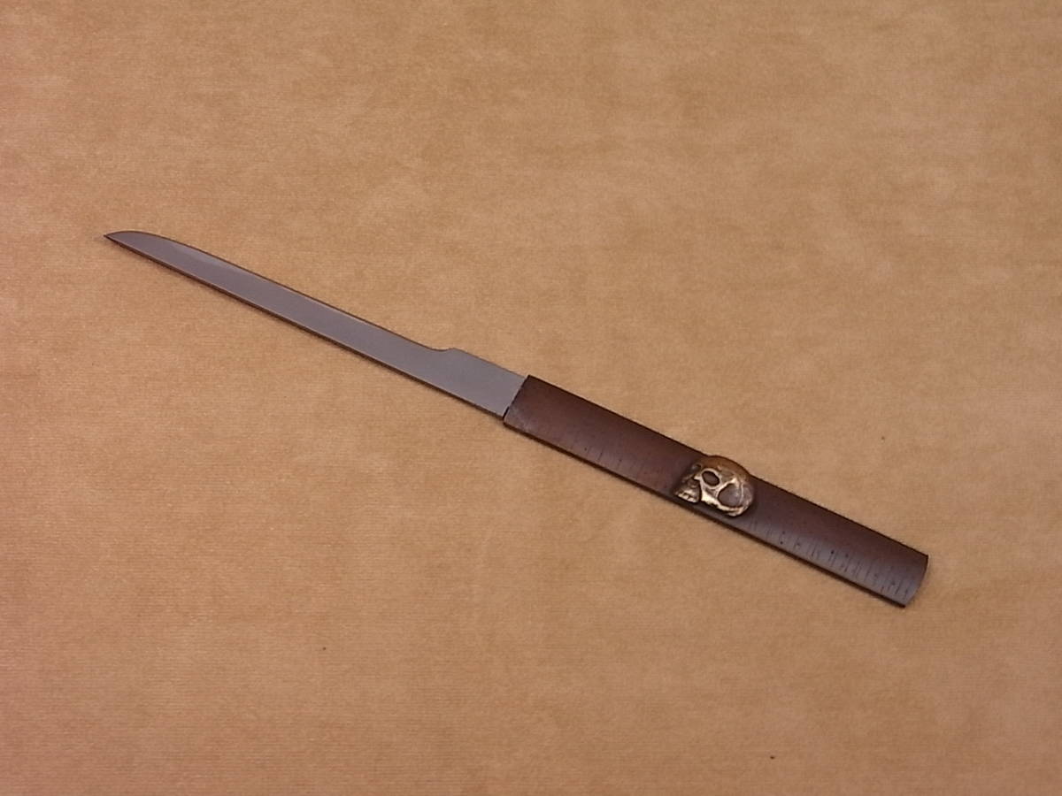 新品，低価 新作小柄 真鍮目貫 野晒の図 祐乗ヤスリ 真鍮色上げ(鍔、刀装具)｜売買されたオークション情報、yahooの商品情報をアーカイブ公開 - オークファン 鍔、刀装具
