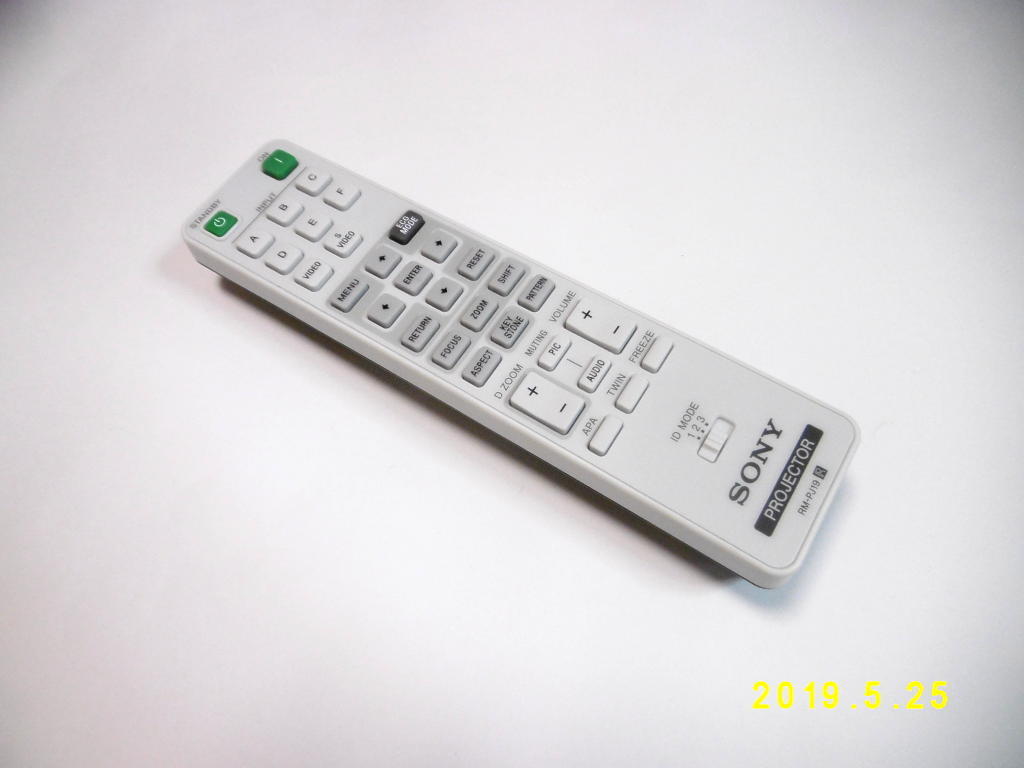 TELECOMANDO ORIGINALE RM-PJ19 RM-PJ27 per proiettore Sony VPL-FH30 VPL-FH35 EUR 26,36 - IT