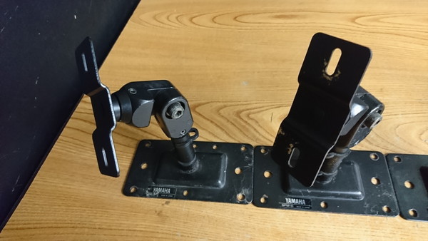 A5-91 ☆ヤマハ スピーカーブラケット 壁掛け金具 YAMAHA SPM-5 4台