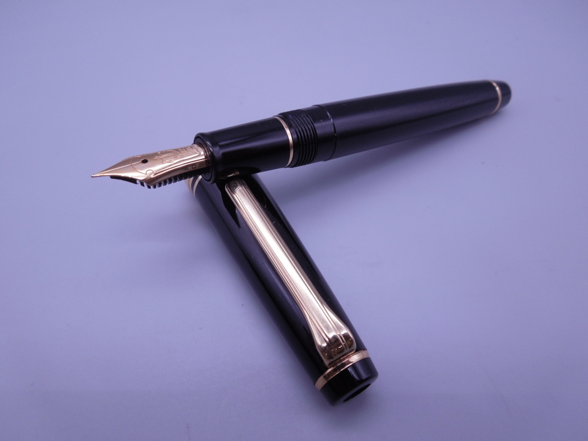 美品 SAILOR セーラー 万年筆 FOUNDED 1911 14Kペン先 H-F
