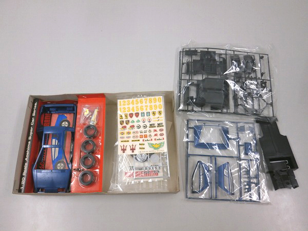 アオシマ 1/20 マセラティ ブーメラン /スーパーカー プラモデル 