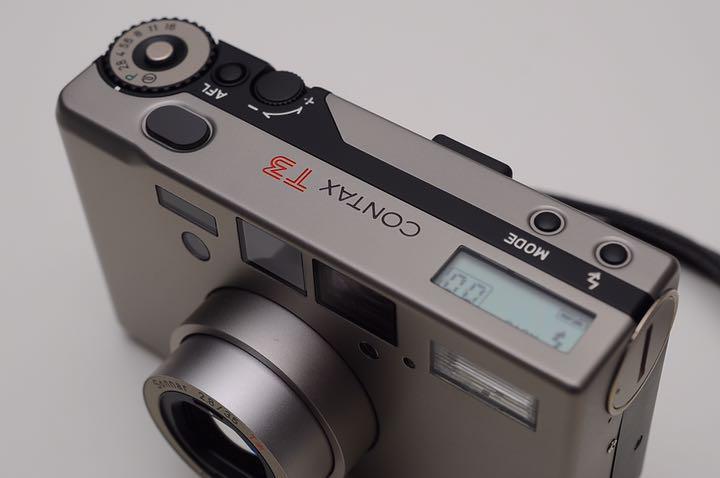 【中古/美品/データバック付】CONTAX T3 専用ケース/ストラップ付 T3 中古⁄美品⁄データバック付CONTAX 専用ケース⁄ストラップ付 III