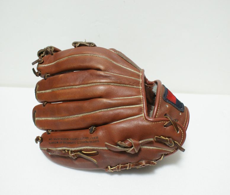 ミズノ製 軟式用 グローブ/グラブ N34720 外野手用? 初代Mロゴマーク