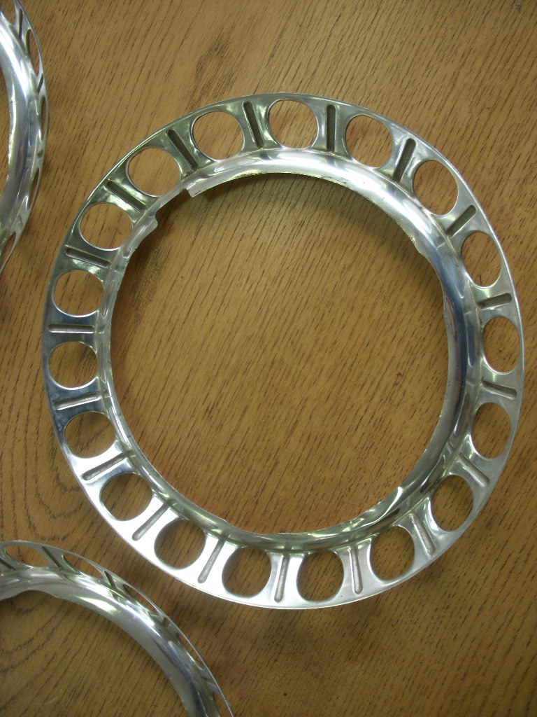 ホイールリング 10インチ 当時物・USED 4枚 ホイルトリム BMC 