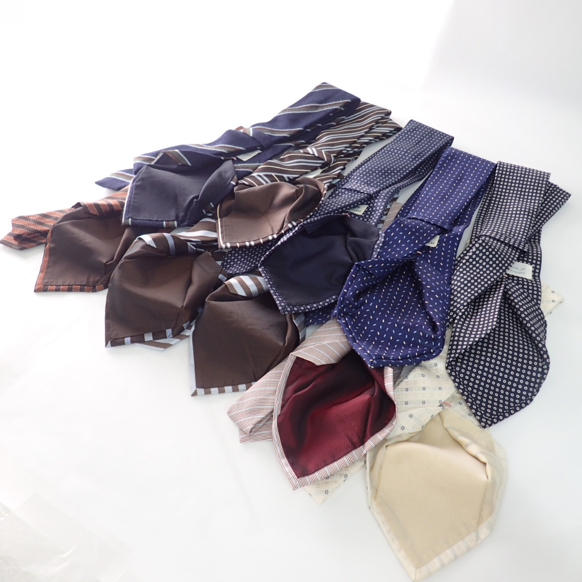 LUIGI | NECKTIE BORRELLI TOKYO ONLINE STORE（ルイジボレッリ