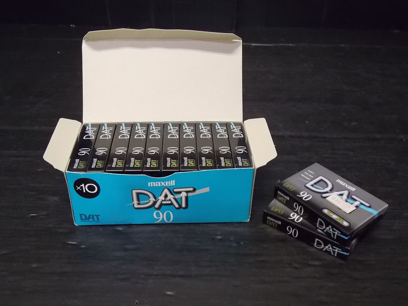 驚きの破格値，お買い得 192 品 マクセル DATテープ 90分X12本(記録媒体)｜売買されたオークション情報、yahooの商品情報をアーカイブ公開 - オークファン 記録媒体