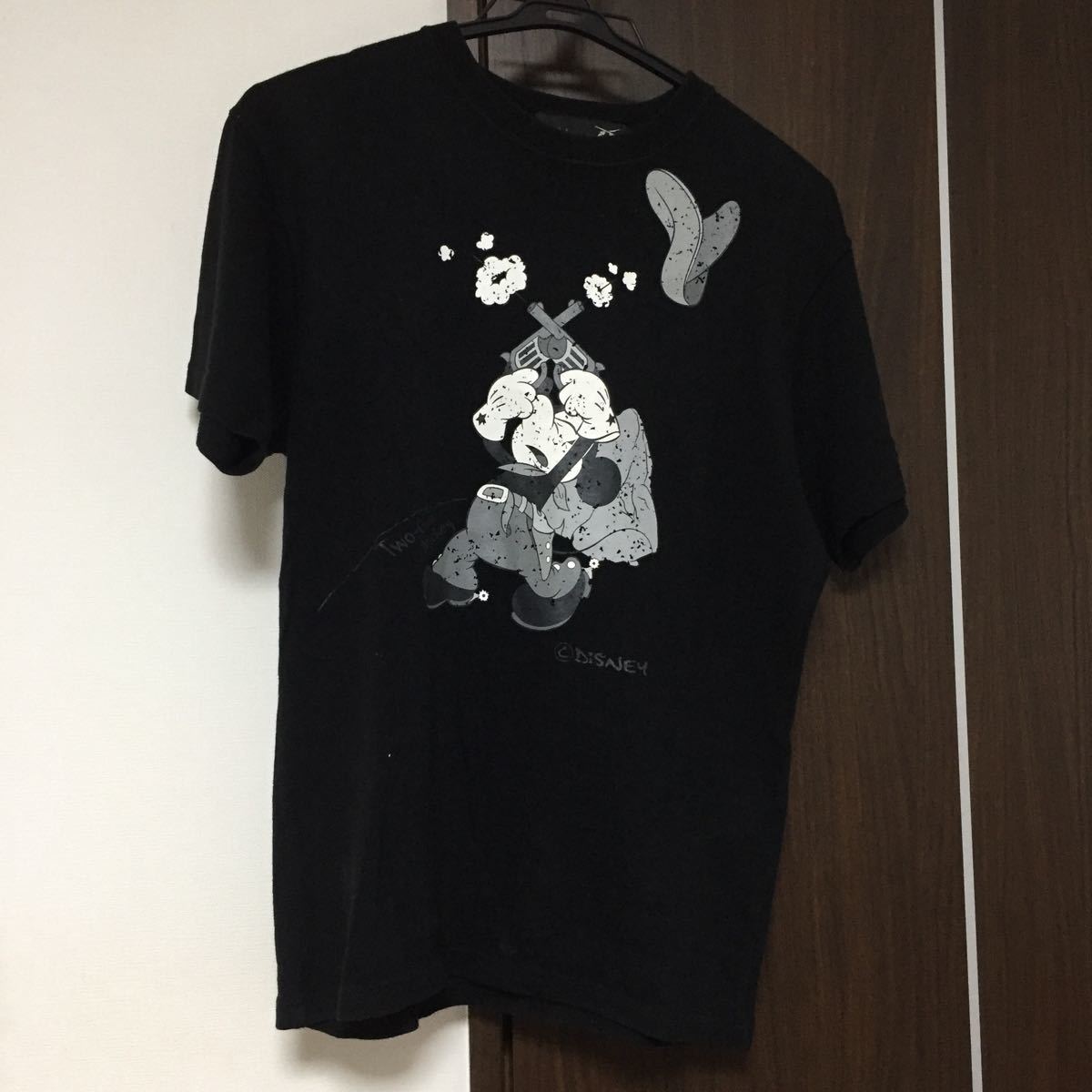 Roen Roar Disney ミッキー 2丁拳銃 Tシャツ 44 希少 roar × two ロエン×