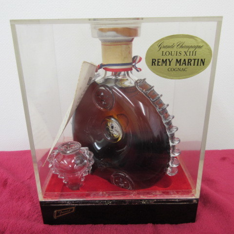 未開栓 古酒 REMY MARTIN Louis XIII Cognac VERY OLD 700ml 替栓付
