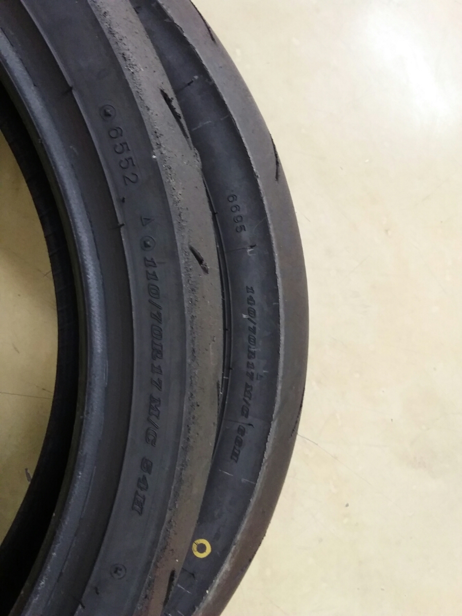 ①ダンロップα13sp【中古】〈F110/70R17、R140/70R17〉〈MC41 CBR250R