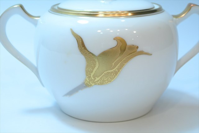 ◇ 大倉陶園 金彩 薔薇 シュガーポット ◇IKAS15318 - 大倉陶園 金彩