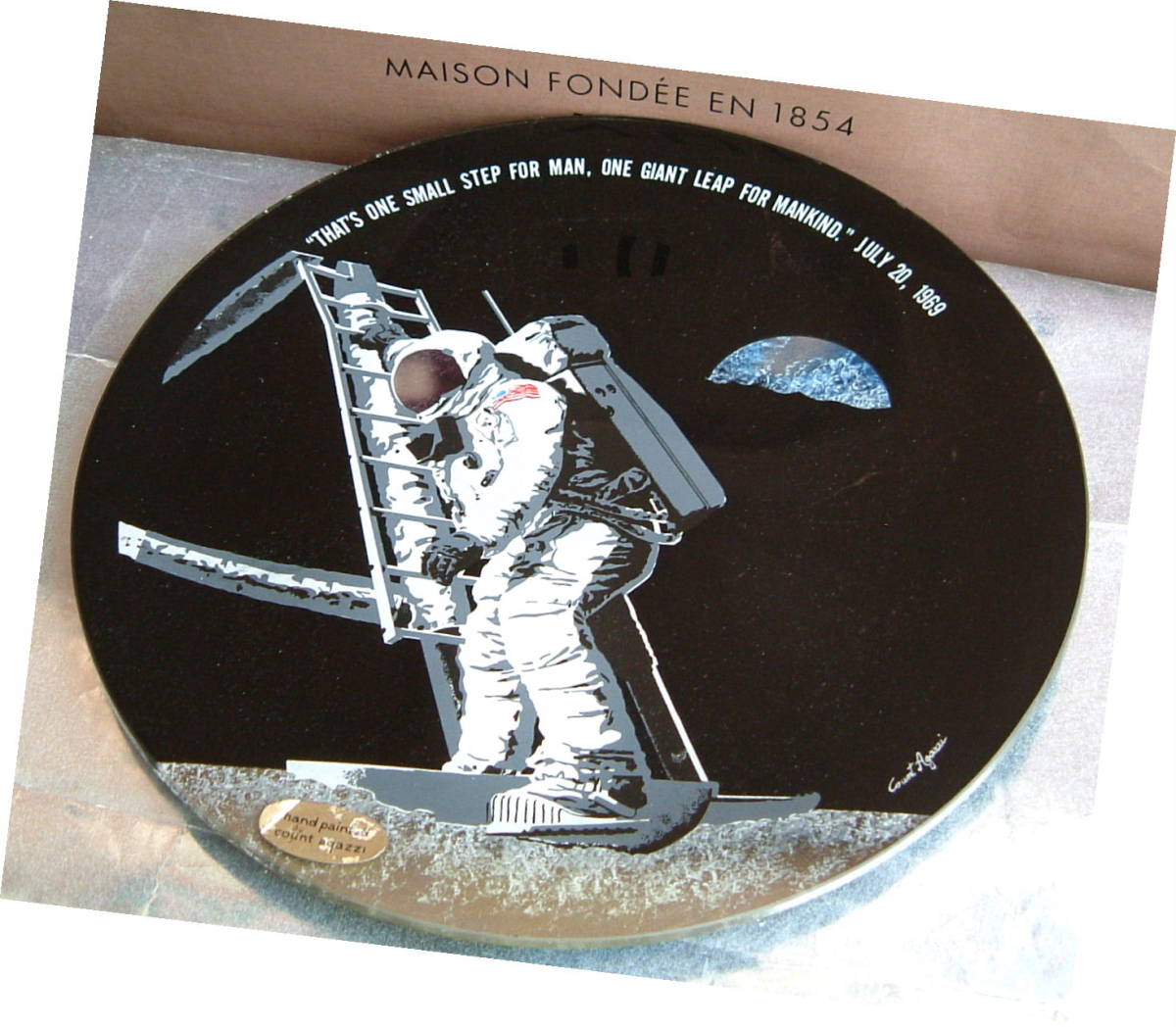 大人気，送料無料 アンティーク アポロ 11号 月面着陸記念 ガラス 絵皿 1969年 宇宙飛行士 月 地球 アメリカ(その他)｜売買されたオークション情報、yahooの商品情報をアーカイブ公開 - オークファン その他
