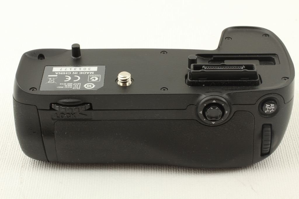極上品◆Nikonニコン MB-D15 マルチパワーバッテリーパック◆D7100/D7200用/3115