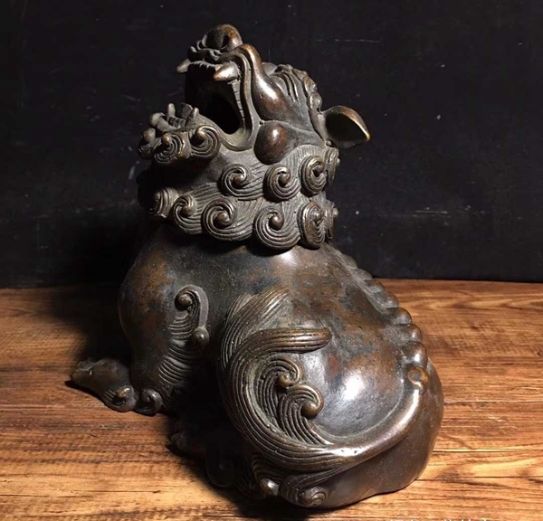 藏出 古董品 古銅器 銅製細工『獅吼像』熏香炉 置物 長16cm