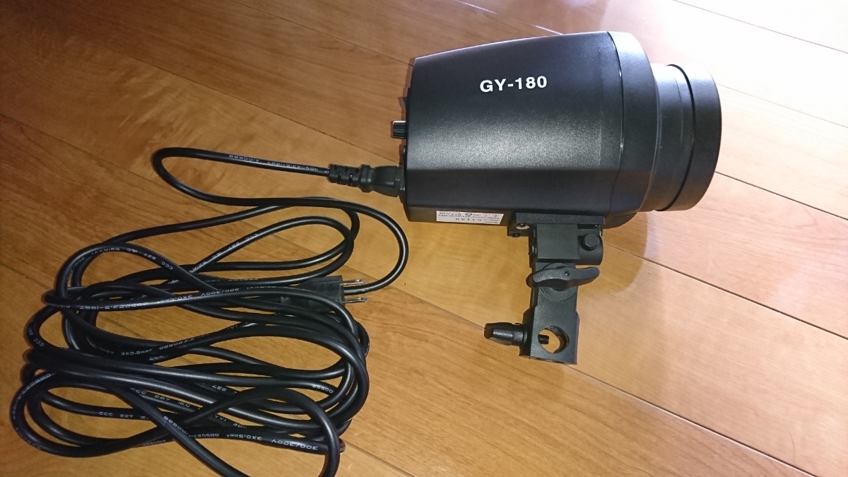 YS-D130R 水中ストロボ | シーアンドシー [製品特長] プロパッケージ