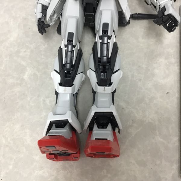 ジャンク 組立済み バンダイ パーフェクトグレード PG 1/60 ストライクガンダム