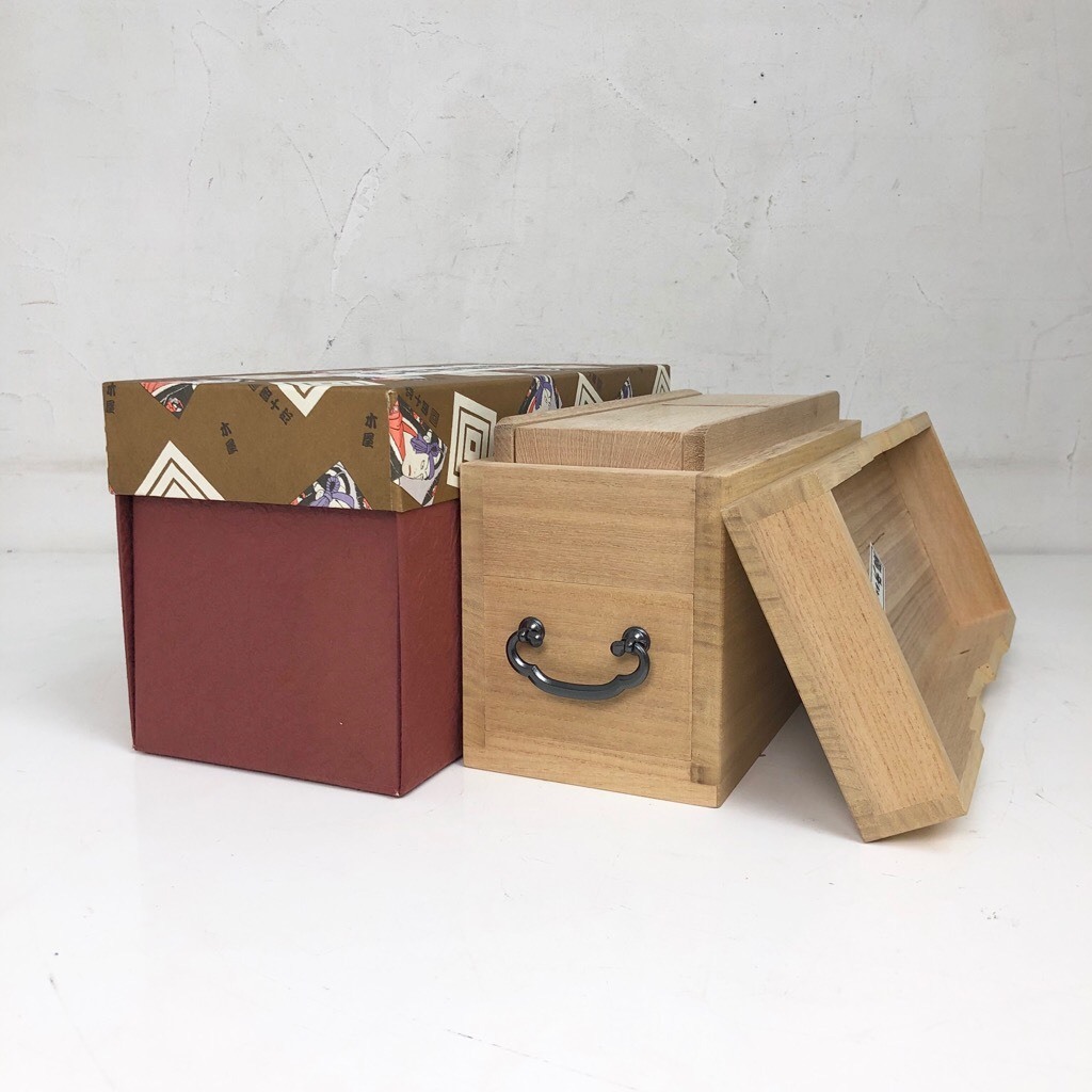 美品 日本橋 木屋 鰹節削り器 かんな 桐箱 日本製 かつお 調理器具 刃物 伝統工芸 味の道具揃え 料亭 digjunkmarket