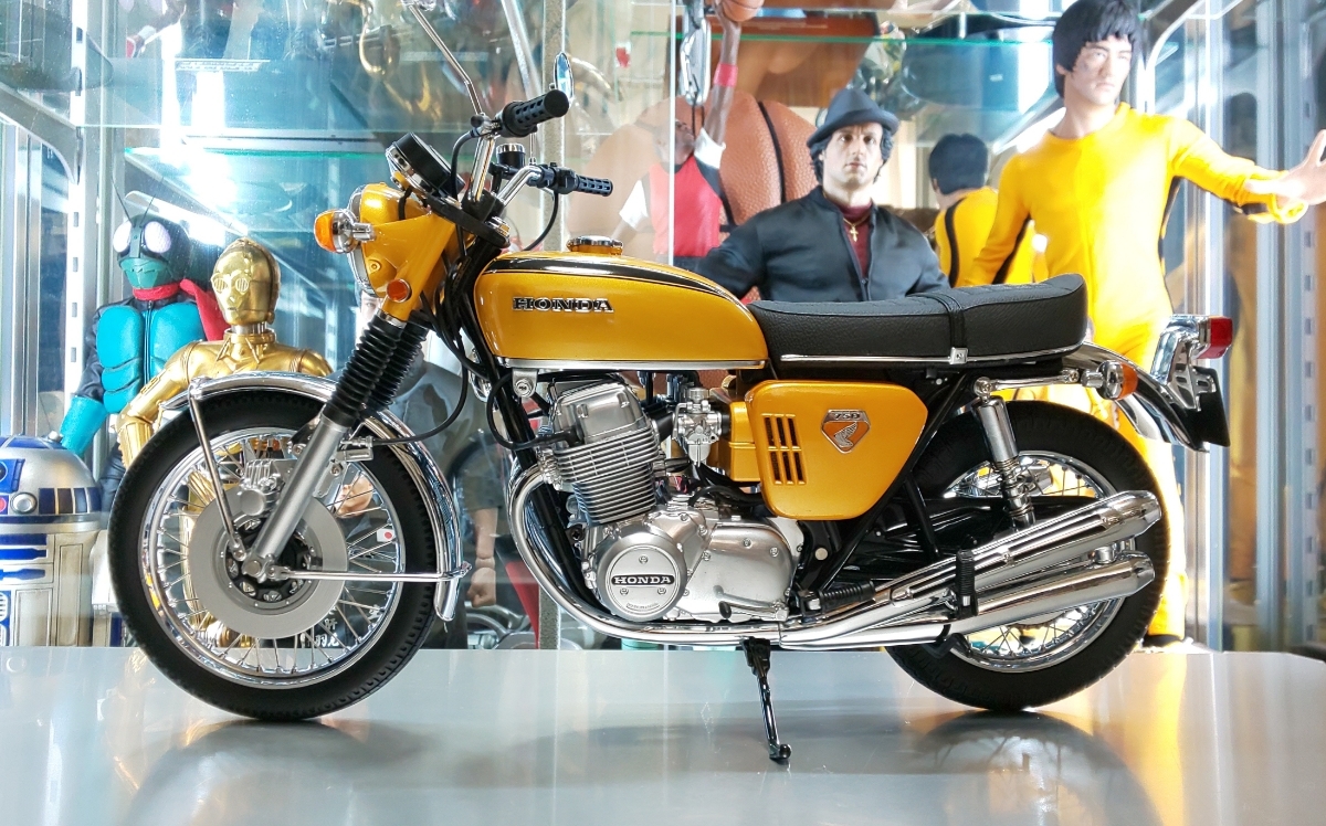 ミニチャンプス ホンダ CB750 1／6 ミニチャンプス CB750 1⁄6 PMA