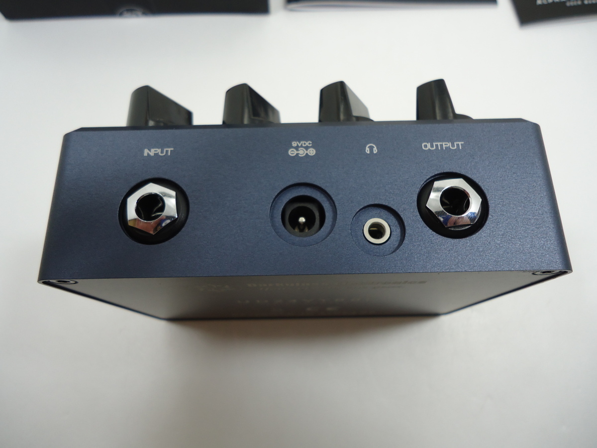 Ultra Darkglass Alpha Omega Bass with Aux – Music V2 Pedal Dual In 