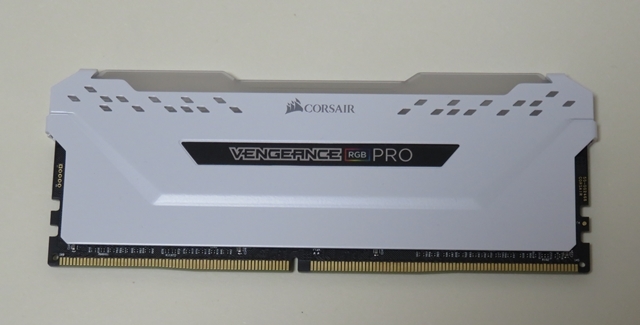 CORSAIR コルセア DDR4-3200MHz デスクトップPC用メモリ VENGEANCE RGB PRO 16GB×1枚 CMW32GX4M2C3200C16W ③
