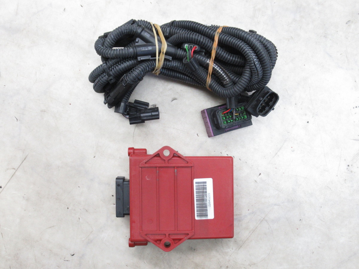 RENAULT(ルノー)RM-5Mルーテシア4用DTM(ディーティーエム)ADDITIONAL TUNING BOX(アディショナルチューニングボックス)(CR-AVR)中古品