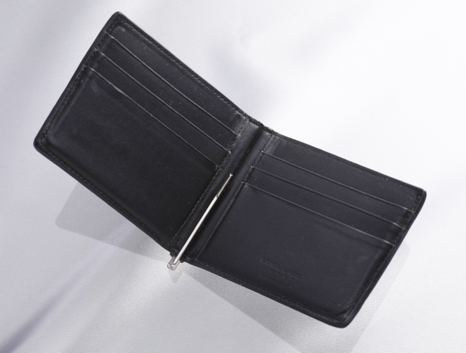 SAINT LAURENTサンローランYSL クロコ型押し 二つ折り財布 二つ折り長