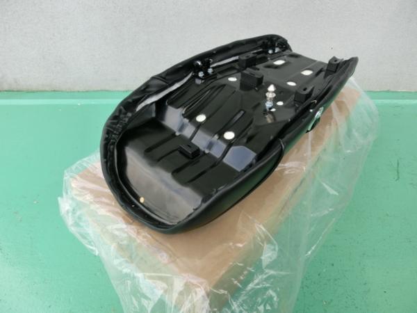 カワサキ KZ1000外し 純正ベース バナナシート Z1 Z2 KZ900 Z1 Z2 750RS KZ900 KZ1000 Z750F Z750D KZ900LTD KZ1000LTD MRS シート