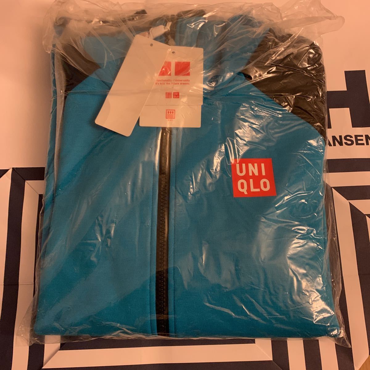 錦織圭モデル ユニクロ パーカー 錦織圭モデル ユニクロパーカー