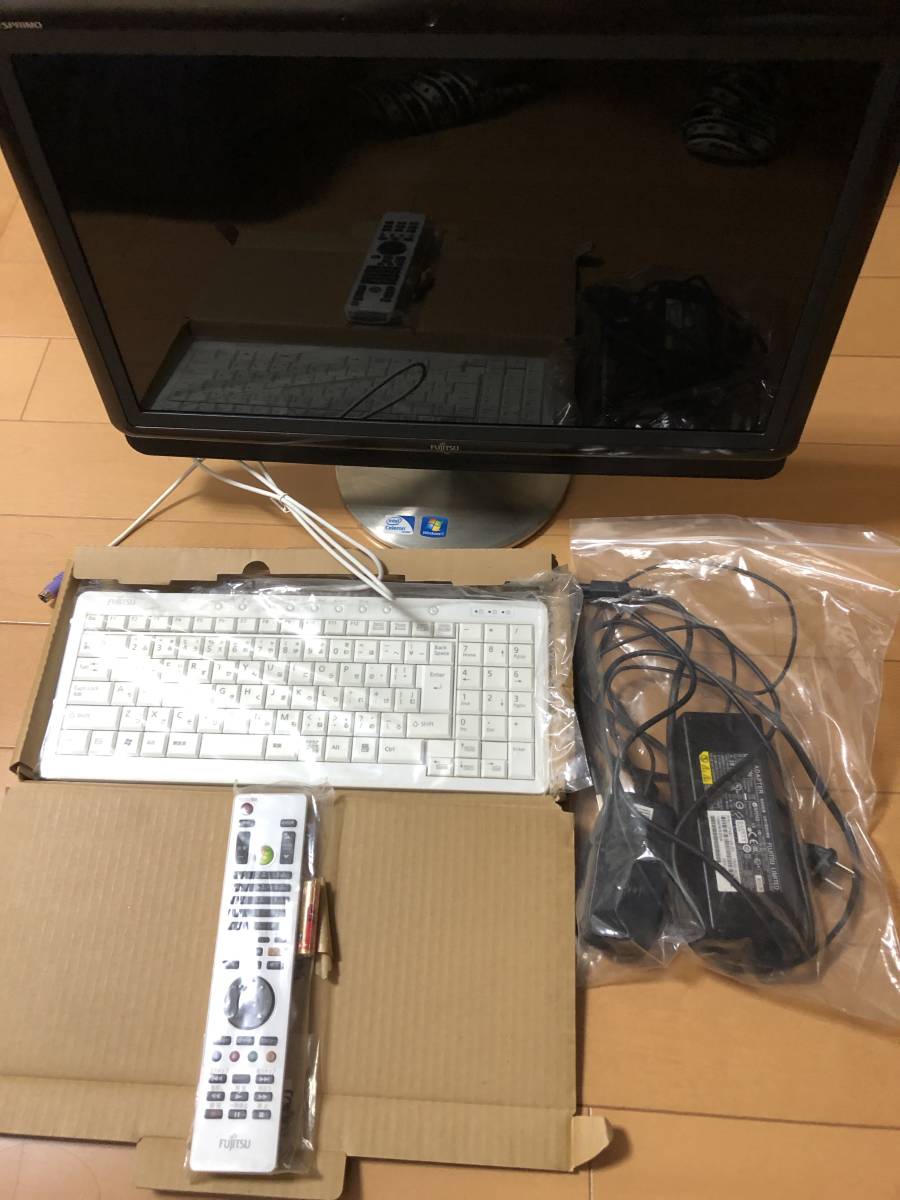 【富士通Esprimo FH530 1AT 2010年製】