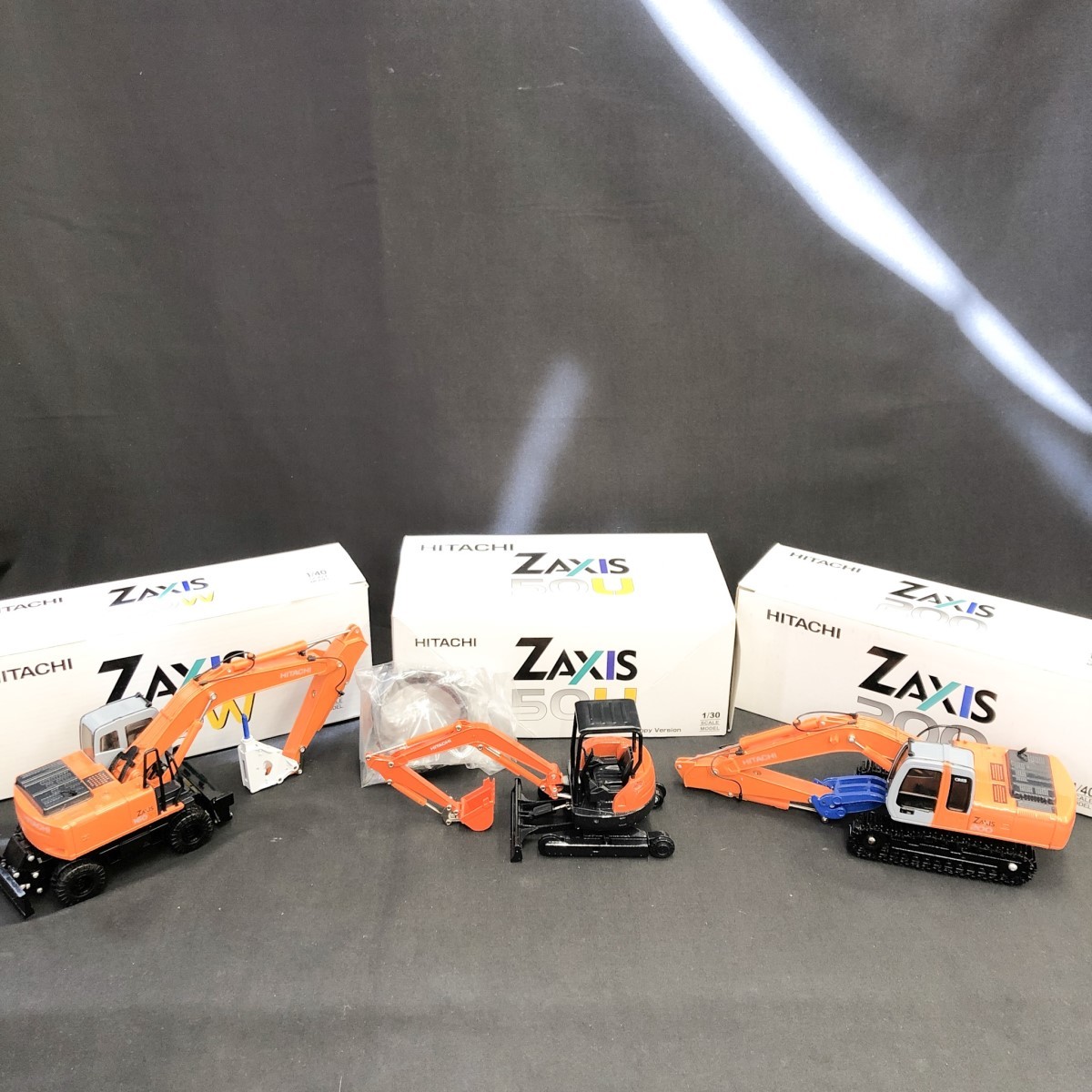 日立建機 HITACHI ZAXIS 200+全回転フォーク(1⁄50) | フォーク 2点式
