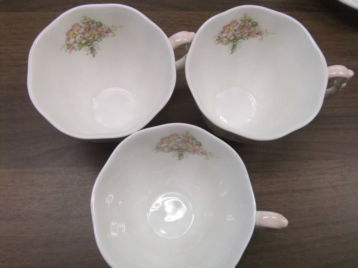 ロイヤルドルトン 3客 DOULTON ROYAL ブランブリーヘッジ カップ&amp 