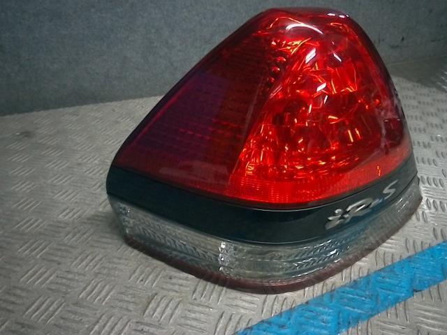 トヨタマークⅡ JZX110 テールレンズテールランプ前期純正左右