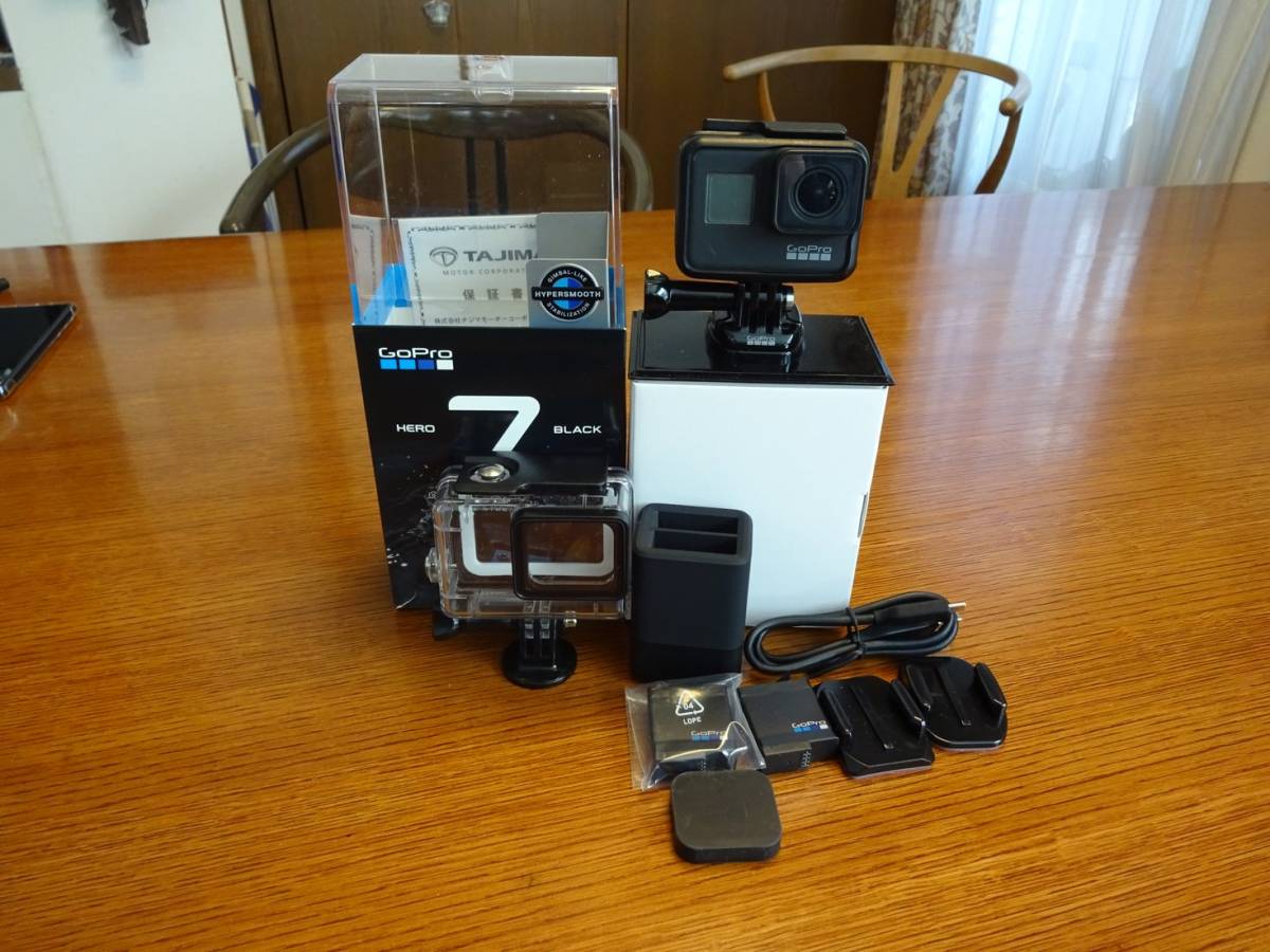GoPro HERO7 Black 本体とアクセサリーのセット 超美品と思います_1