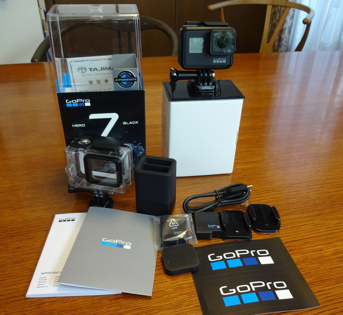 GoPro HERO7 Black 本体とアクセサリーのセット 超美品と思います_5