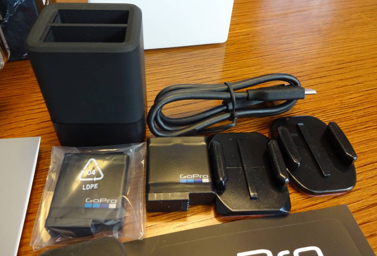 GoPro HERO7 Black 本体とアクセサリーのセット 超美品と思います_6