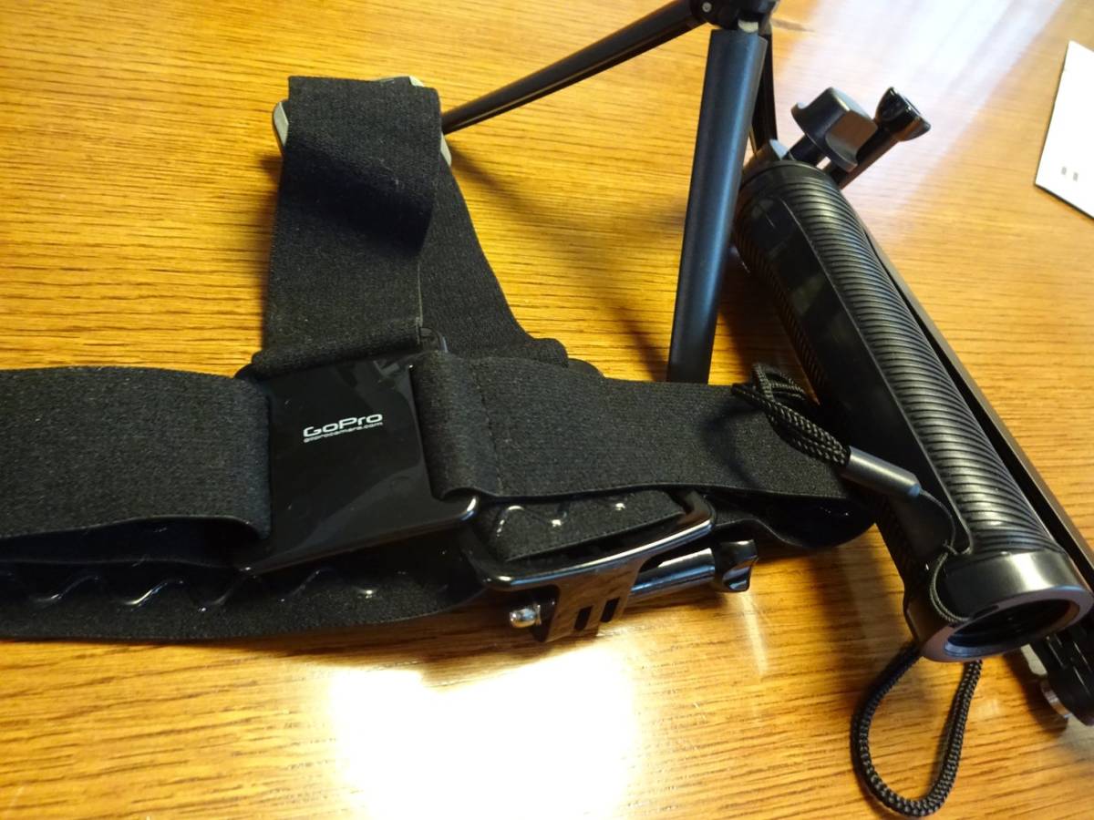 GoPro HERO7 Black 本体とアクセサリーのセット 超美品と思います_8