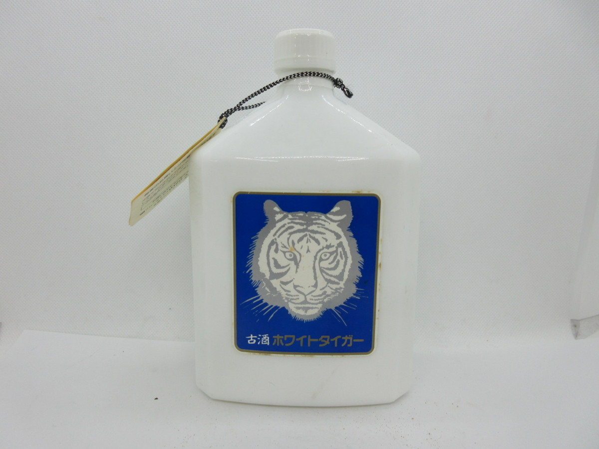 未開栓　古酒　ホワイトタイガー　琉球泡盛 古酒 未開栓 ホワイトタイガー 本場泡盛 720ml