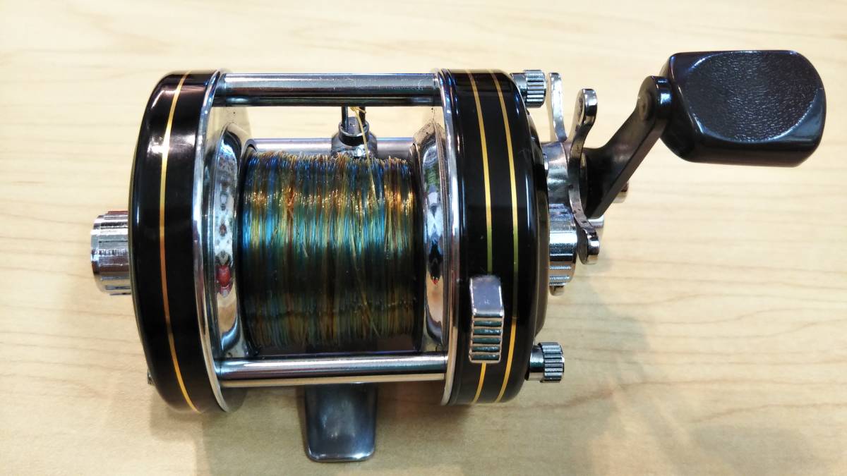 中古美品 DAIWA Millionaire 5000ダイワミリオネア 5000 フィッシング