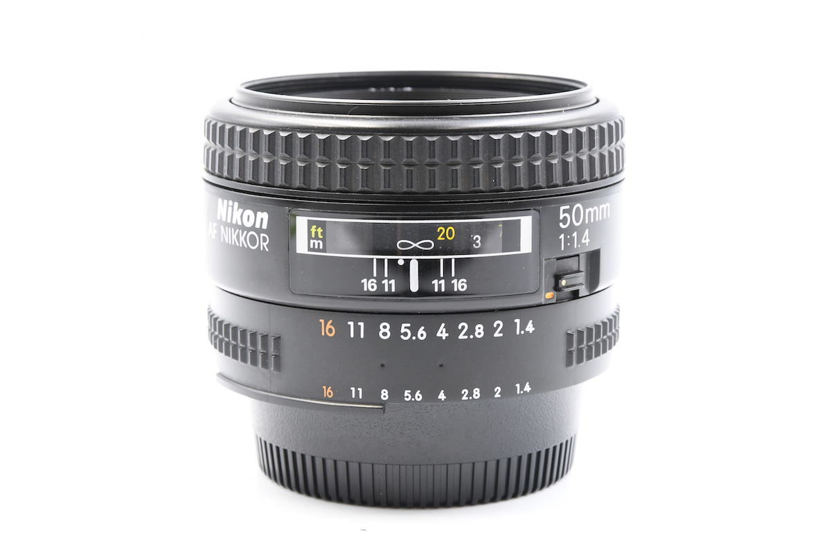 50mm Nikon NIKKOR AF Lens | f⁄1.8D ニコン FX : AF-S com - AI