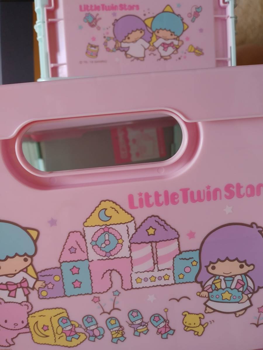 サンリオ キキララkiki Lalaリトルツインスターズききららキキ ララ 収納コンテナ折り畳み式 M Sサイズ2種セット リトルツインスターズ 売買されたオークション情報 Yahooの商品情報をアーカイブ公開 オークファン Aucfan Com