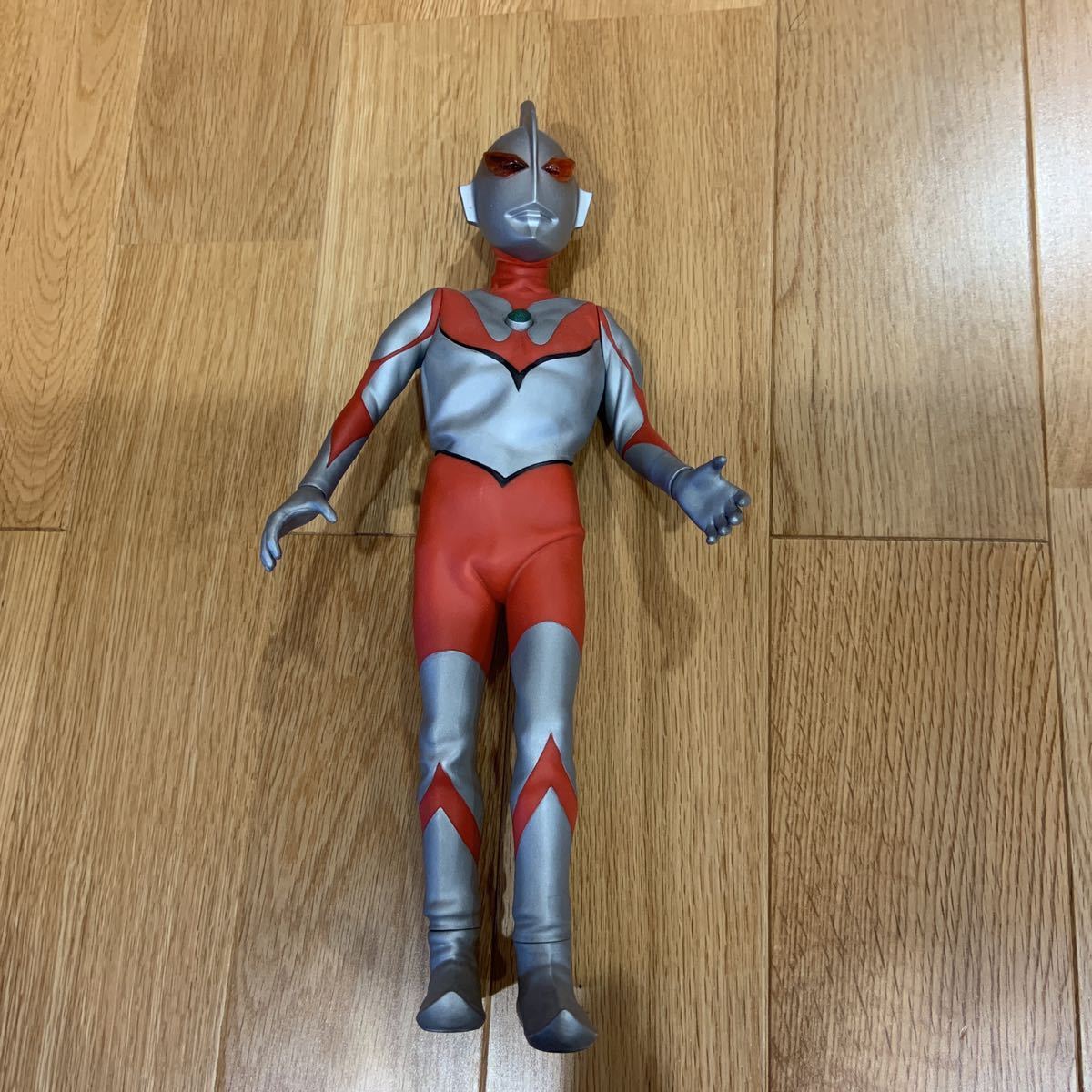 メディコム.トイ ニセウルトラマン フィギュア ウルトラマン 【公式通販】