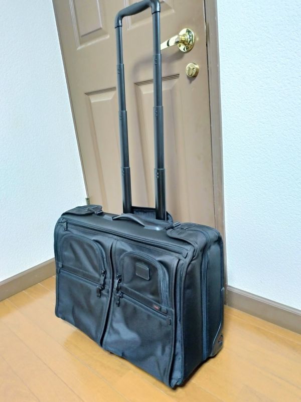TUMI 22033DH 22インチ 2輪キャスター付き ラゲージ ガーメントバッグ