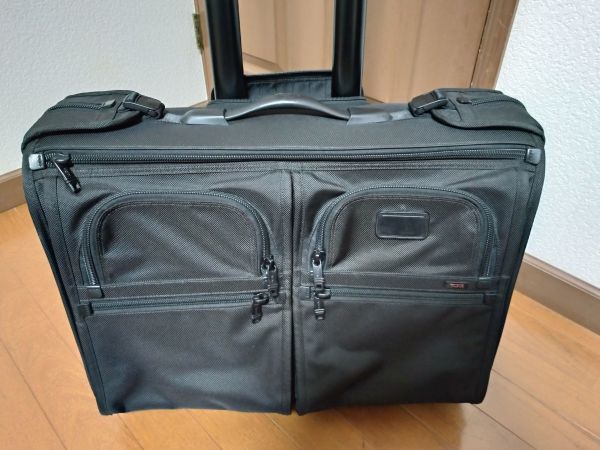 TUMI 22033DH 22インチ 2輪キャスター付き ラゲージ ガーメントバッグ