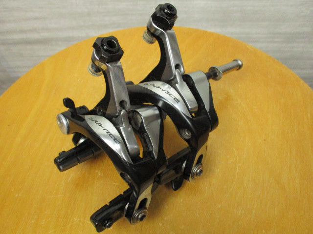 BR-9000 DURA-ACE Shimano SHIMANO 「シマノ」 &frasl; 大阪美原北インター店 キャリパーブレーキ フロントのみ Dura Ace SHIMANO「シマノ」 キャリパーセット&frasl; 京都西院店 - 281g