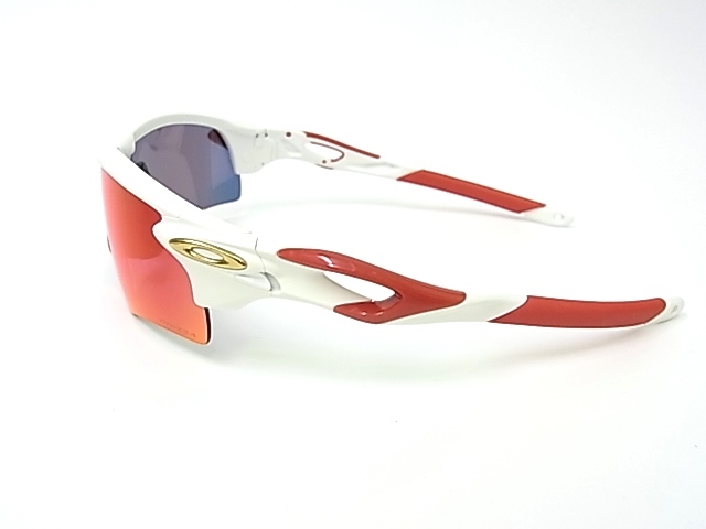 オークリー Better RADAR EV Radar®︎ Plate Fit. Focus. | オフィシャル PLATE OAKLEY ロードバイク・マラソン向けサングラス レーダーロックパス FIT-OO9275-04 9245E4